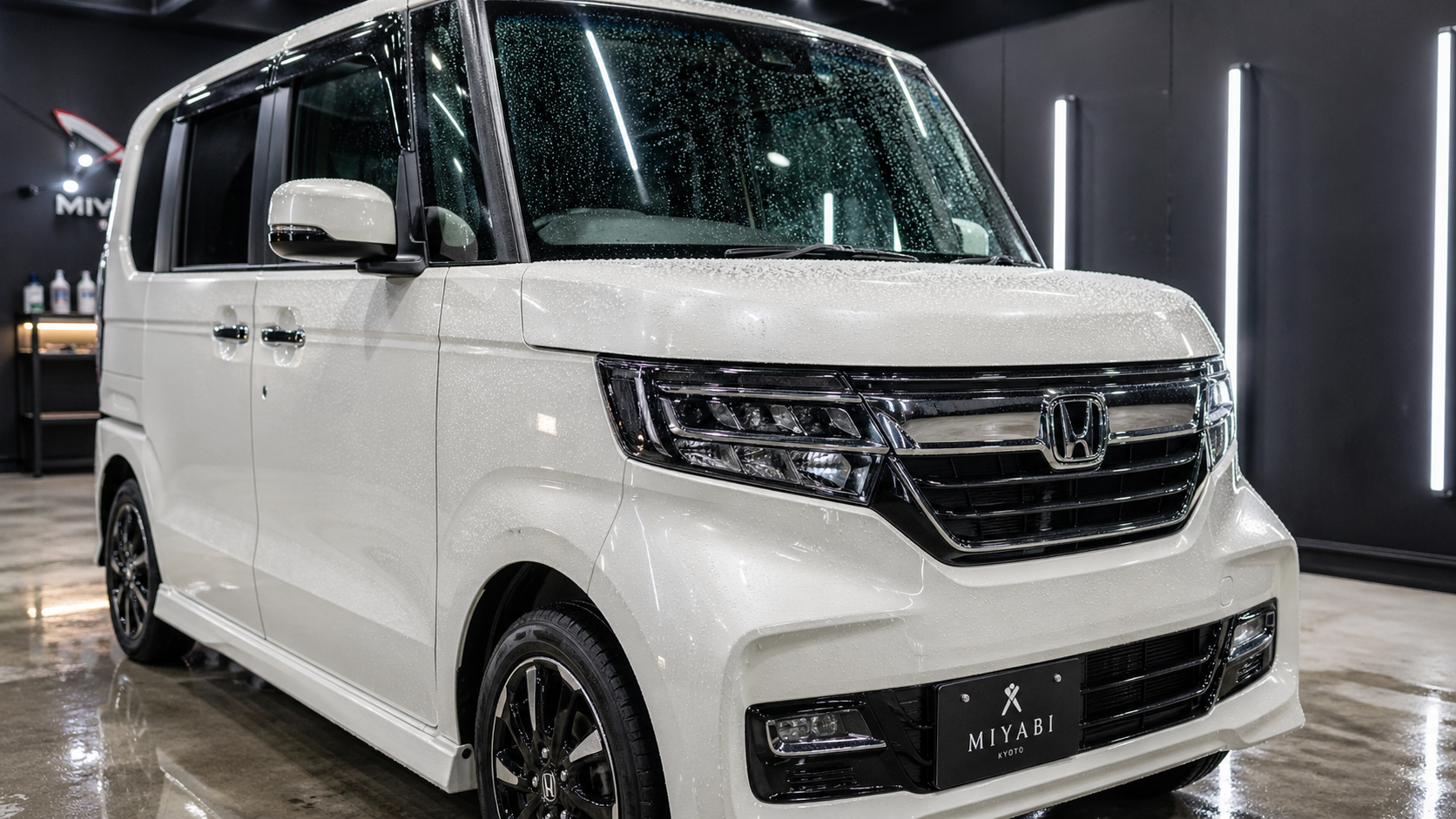 N-BOX ホワイトパール ガラスコーティングclassR施工後の撥水効果